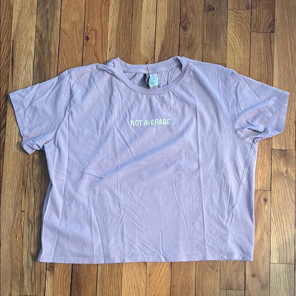 Lavender cropped T-shirt (1)